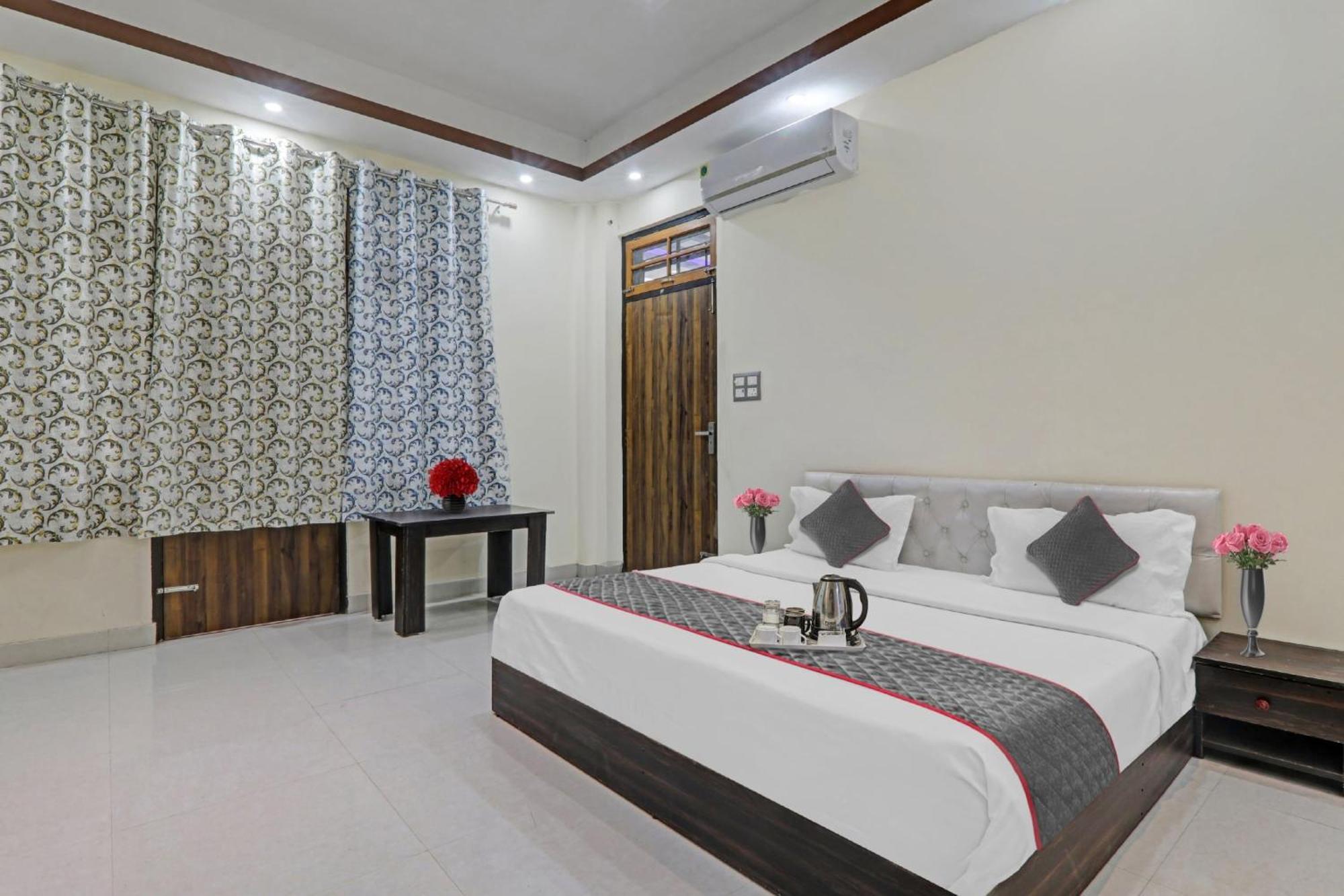 Townhouse Relax Inn Chinhat Luaran gambar