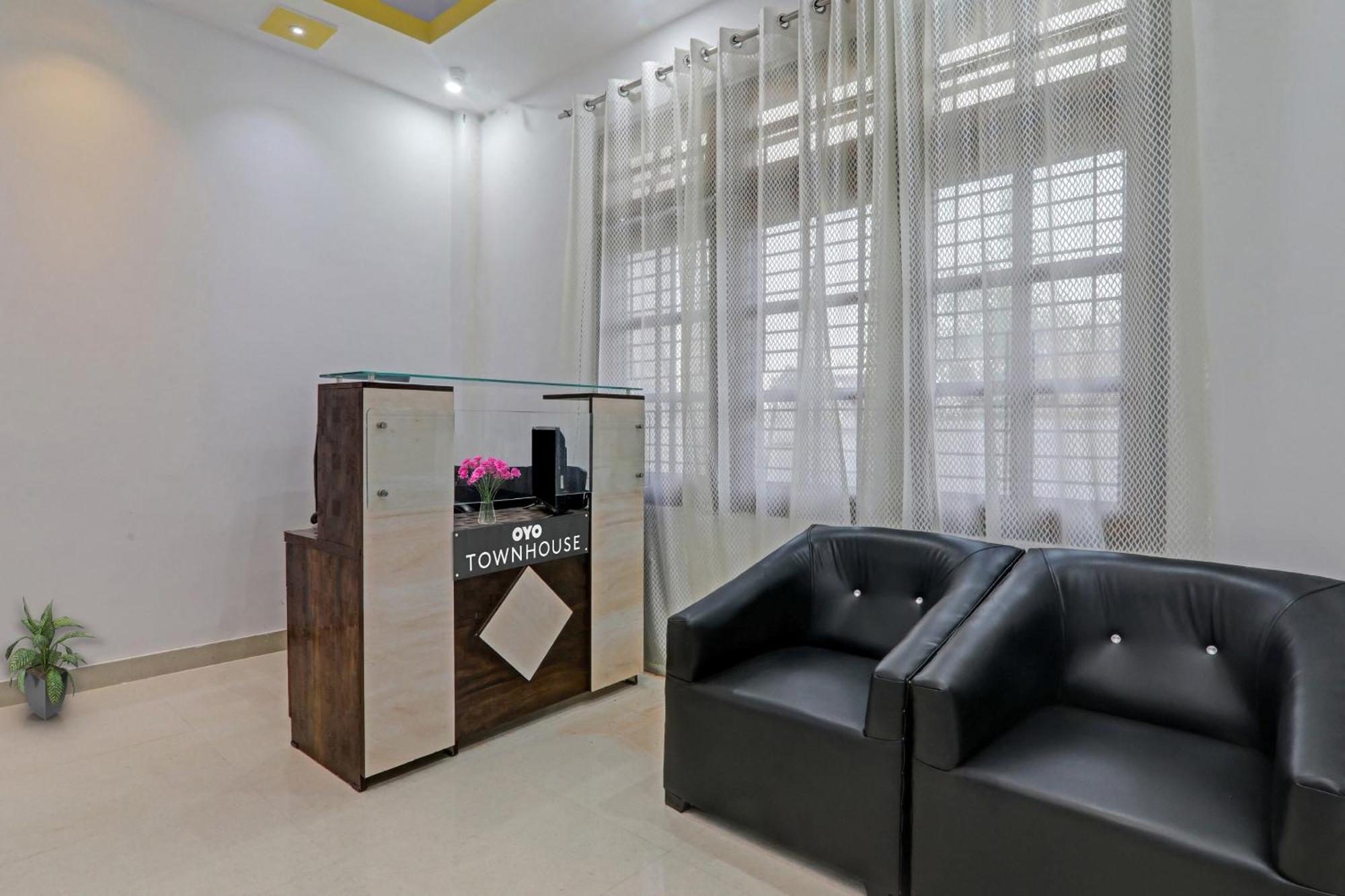 Townhouse Relax Inn Chinhat Luaran gambar