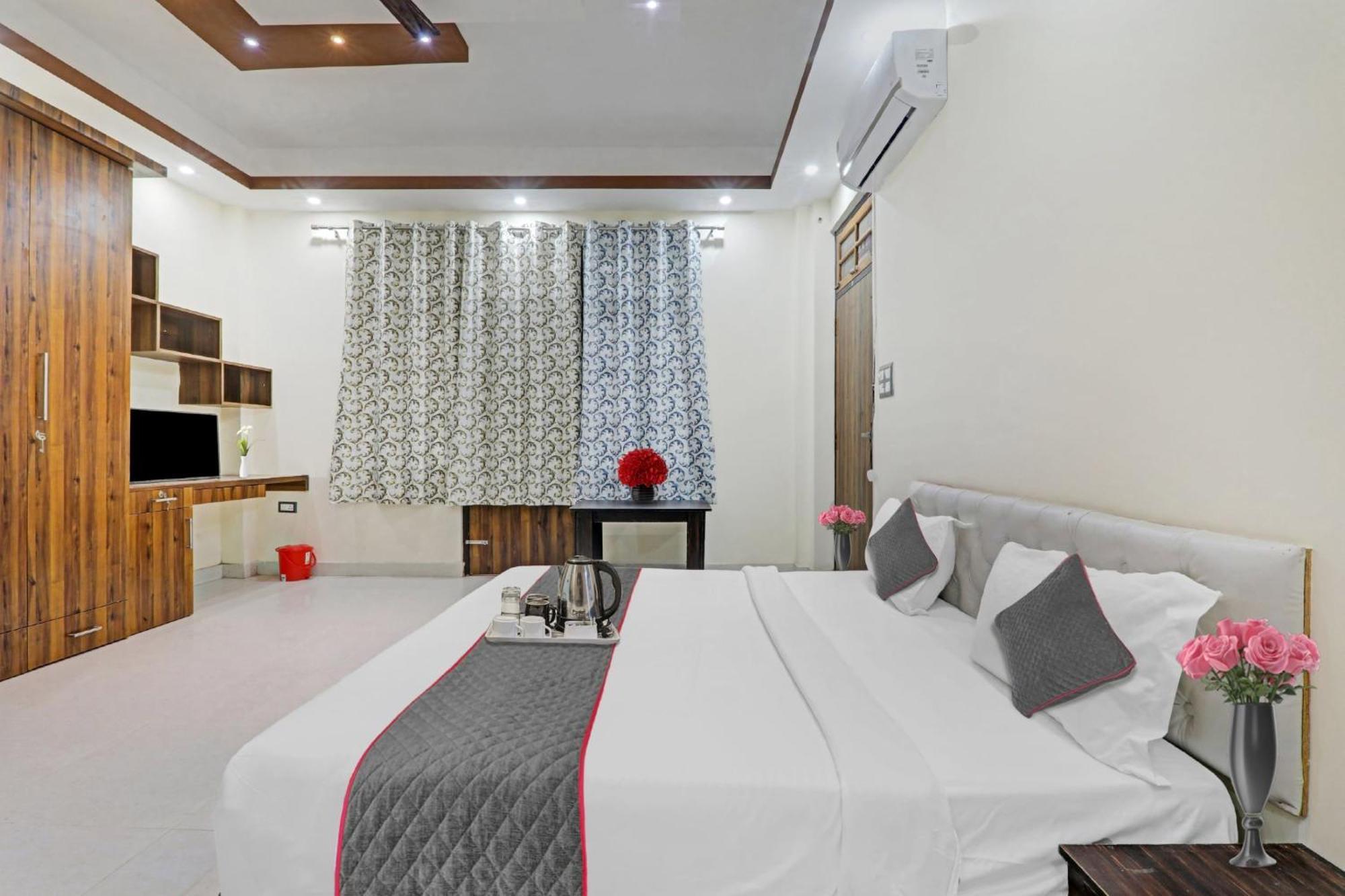 Townhouse Relax Inn Chinhat Luaran gambar